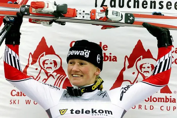 Götschl nach ihrem Sieg bei Super-G in Zauchensee im Jänner 2000
