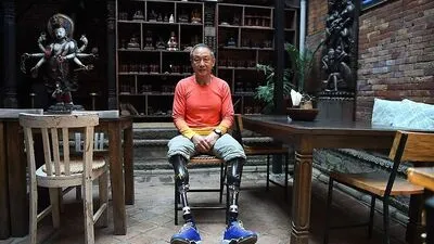 Der Chinese ist der zweite doppelt Beinamputierte der Welt, der den höchsten Gipfel der Welt erreichte