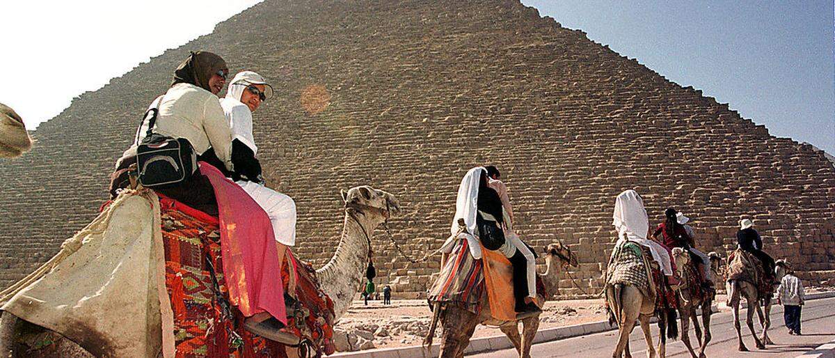 Cheops-Pyramide bei Kairo