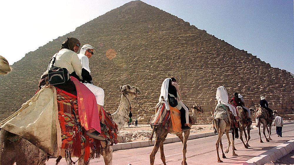 Cheops-Pyramide bei Kairo