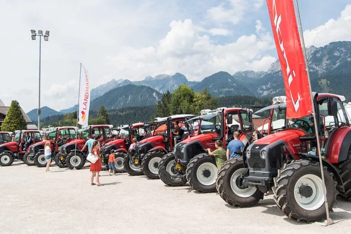 Große Lindner-Traktorenausstellung am Hauser Kaibling mit den neuesten Lintrac-, Geotrac- und Unitrac-Modellen