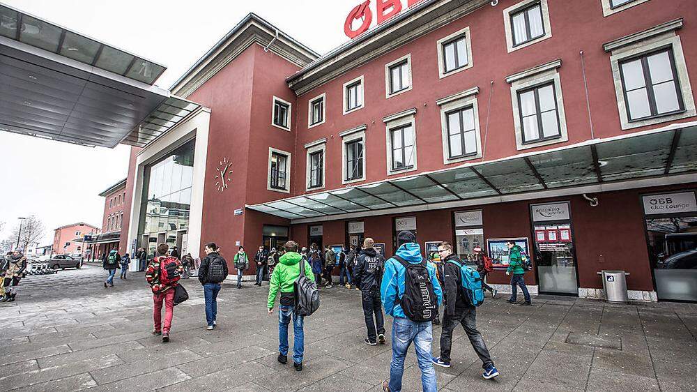 Betrunkener randalierte in einem Lokal am Klagenfurter Hauptbahnhof