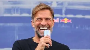 Red Bull - Vorstellung Juergen Klopp Salzburg, 14.01.2025, Red Bull Hangar-7, Red Bull Fussball , Im Bild: Jürgen Klopp , Jürgen Klopp wird heute als Head of Global Soccer von RED BULL vorgestellt , *** Red Bull Presentation Juergen Klopp Salzburg, 14 01 2025, Red Bull Hangar 7, Red Bull Soccer , In the picture Jürgen Klopp , Jürgen Klopp is presented today as Head of Global Soccer of RED BULL ,