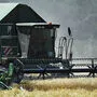 Auf einer Strecke von vier Kilometern verlor ein Mähdrescher Hydrauliköl