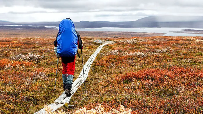 Kungsleden. Der „Königspfad“ durch die schwedische Provinz Lappland ist zweigeteilt: Der nördliche umfasst 440, der südlichere 350 Kilometer.