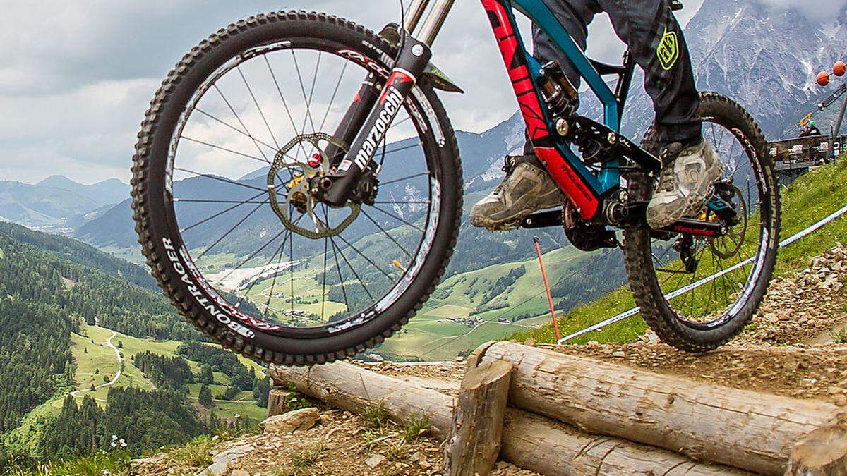 Die Touristin stürzte am 24. Mai bei einer Tour auf dem Mountain-Bike-Trail (Symbolbild)