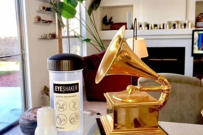 Skip Martins Grammy steht zuhause übrigens auf dem Küchentisch, was die beiden Weststeirer amüsierte.