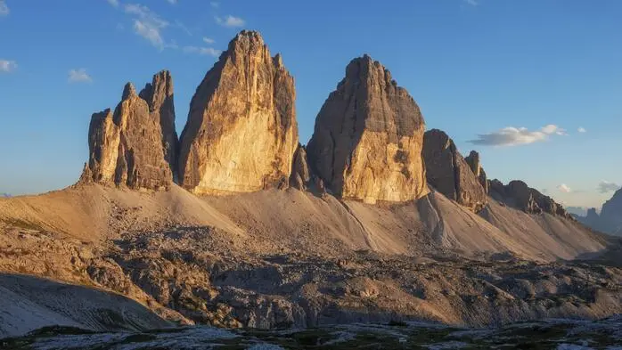 Die Drei Zinnen, das Wahrzeichen der Dolomiten, sind „dank“ der Sozialen Medien ins Visier von Touristen geraten