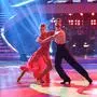 Gerne halbnackt: Aaron Karl und Profi Katya Mizera im Finale der ORF-Show als Sieger der 16. Staffel