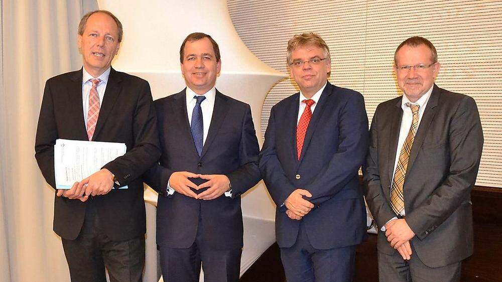 Von links Vizepräsident Alexander Jelly, Präsident Gernot Murko, Vizepräsident Bernhard Fink, Finanzreferent Klaus Jürgen Karner