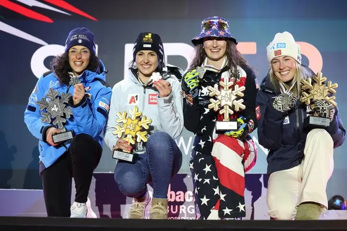 Gleich vier Speed-Frauen standen auf dem Podium: Federica Brignone (ITA) holte Silber, Lauren Macuga (USA) und Kajsa Vickhoff Lie (NOR) ex-aequo Bronze.