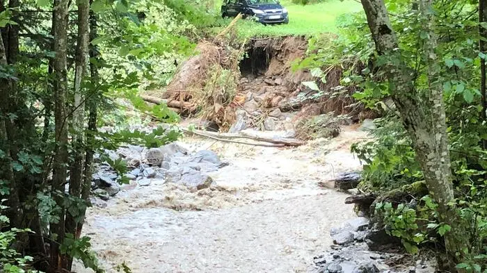Die Feuerwehren Kaning und Bad Kleinkirchheim stehen nach den Untwetterschäden von Mittwochabend im Dauereinsatz.
