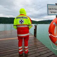 Gerade, wenn Schlechtwetter aufzieht, werfen die Krumpendorfer Wasserretter ein Auge mehr auf das Wasser