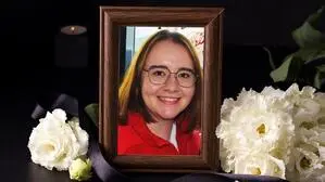 Eine junge Rettungssanitäterin