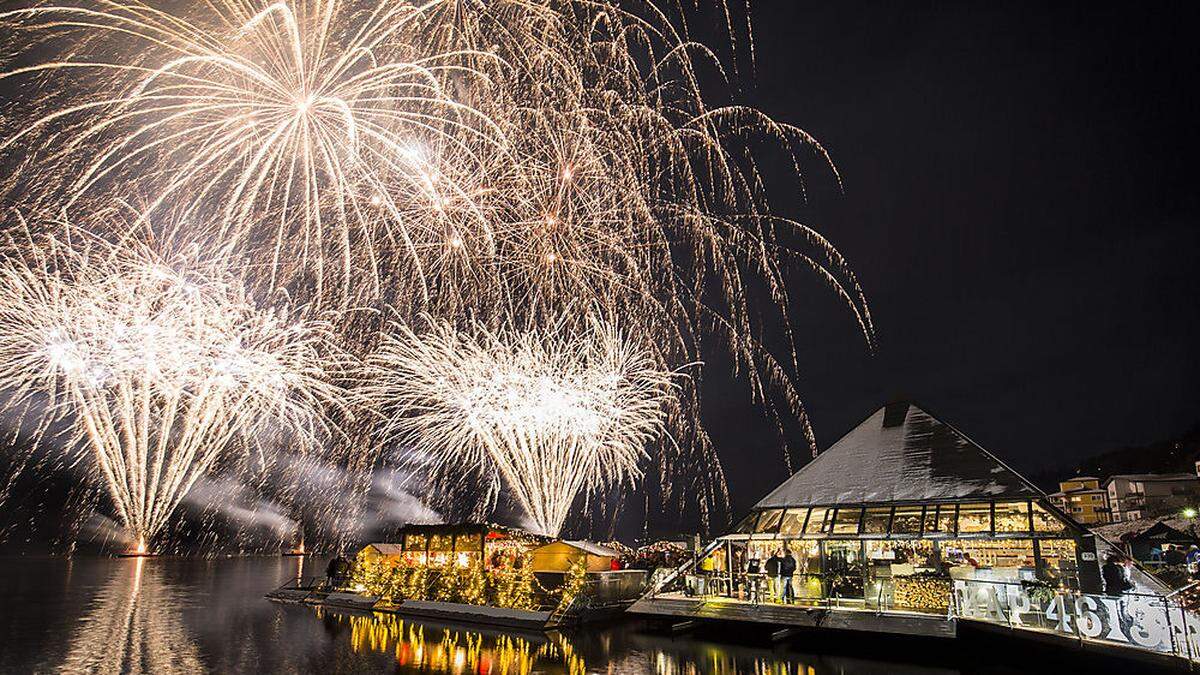 Silvesterfeuerwerk am Kap 4613 um 17 Uhr