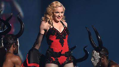 Madonna bei ihrem Auftritt bei den Brit Awards