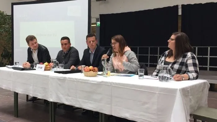 Stefan Windberger (Neos), Thomas Maier (FPÖ), Patrick Dorner (ÖVP), Lara Köck (Grüne), Elisabeth Koch (SPÖ) diskutierten am Podium
