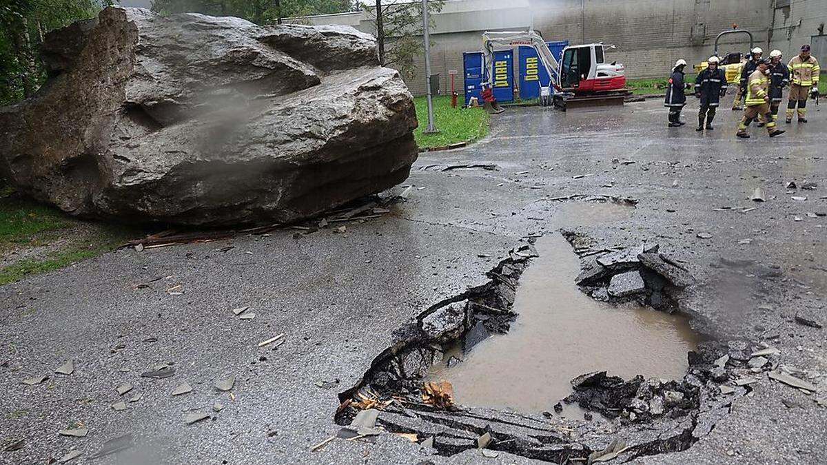 UNWETTER: FELSSTURZ IN  TIROL