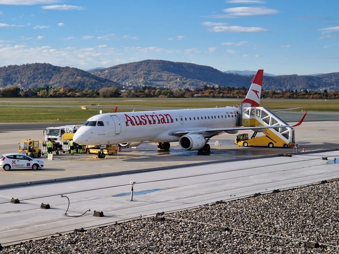 Letzte Vorbereitungen für den allerletzten Flug von Graz nach Wien