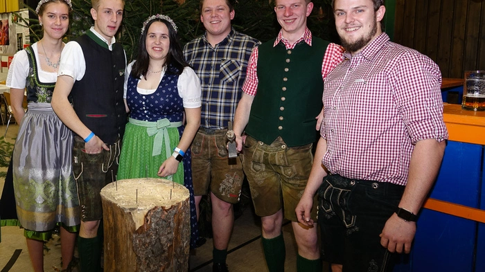 Am 5. Jänner 2020 wurde der alljährliche Bauernball der Landjugend St. Marein-Feistritz mit einer schwungvollen Polonaise eröffnet.