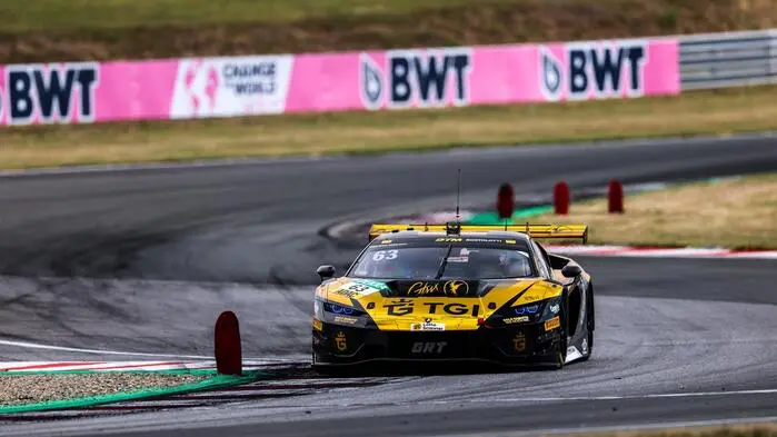  Mirko Bortolotti im Lamborghini „Temerario“ 