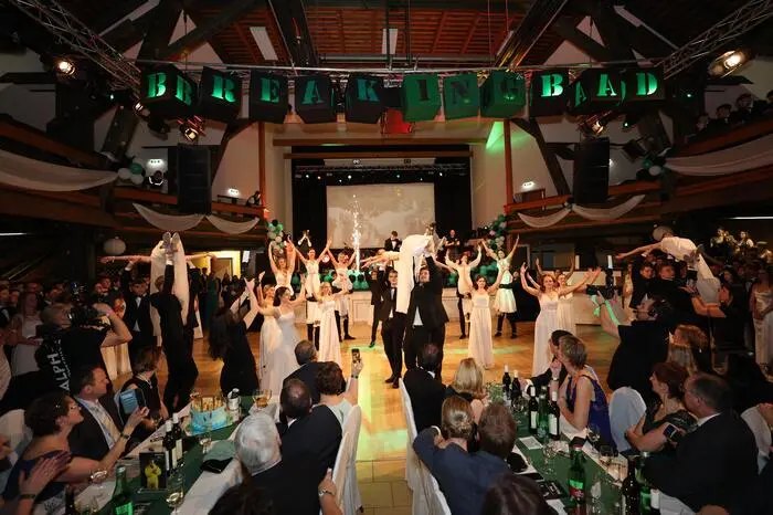 Musikalisch heizten die Band „Egon7“ und die DJs von Stagefox ein.