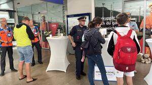 &quot;Kaffeetratsch&quot; mit Polizei und ÖBB-Vertretern war Dienstagnachmittag am Leobener Bahnhof angesagt