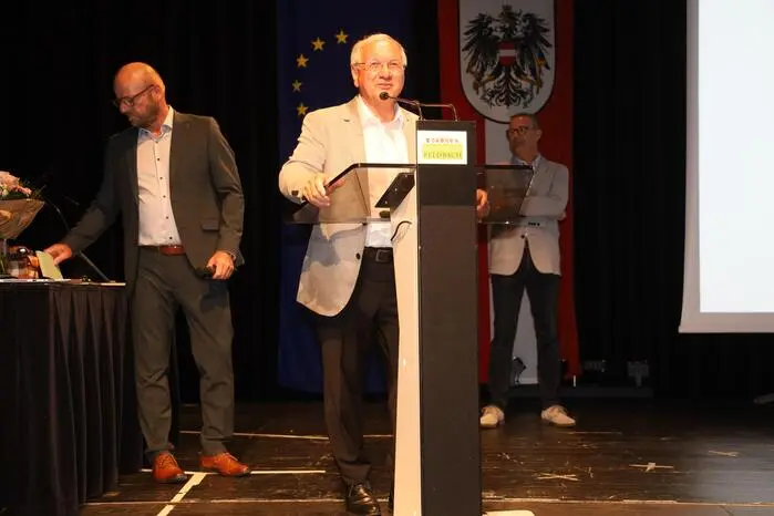 Zuvor begrüßte Bürgermeister und Vulkanlandobmann Josef Ober die zahlreich erschienenen Gäste