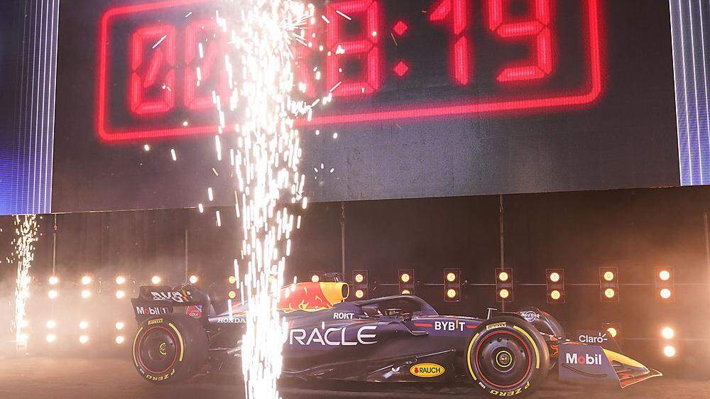 Große Show zum Saisonstart bei Red Bull Racing