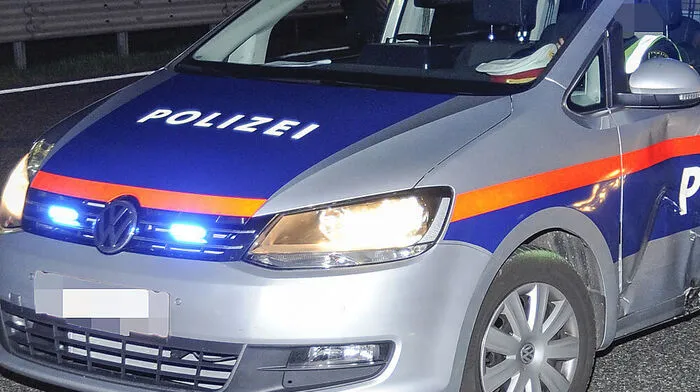 Die Fahrzeuge wurden stark beschädigt