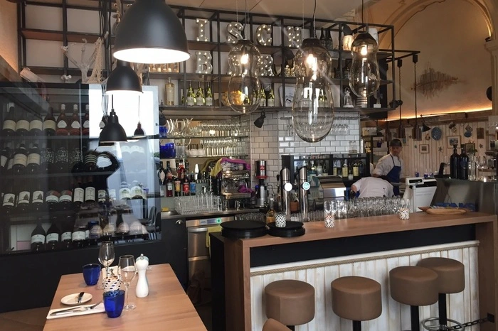 Das neue Restaurant hat Montag bis Samstag von 11.30 bis 22 Uhr geöffnet.