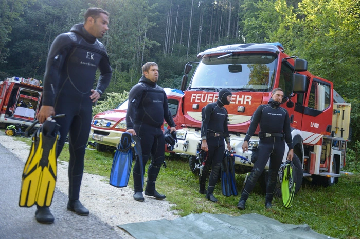 Insgesamt nahmen sieben Feuerwehren mit rund 50 Mann an der Übung teil.