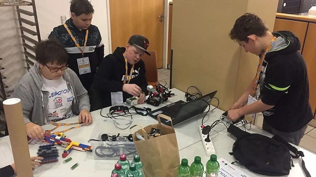 Die technikbegeisterten Jugendlichen der NMS St. Andrä