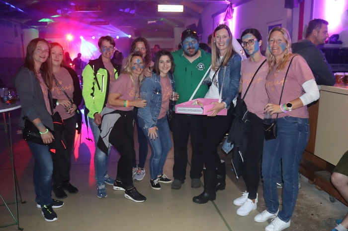 Zwei Polterrunden belebten zusätzlich die Erntedankdisco 1.0.
