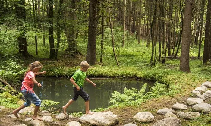 Mit „Woroun auf der Spur“ gibt es eine Kinderwanderung am Faaker See