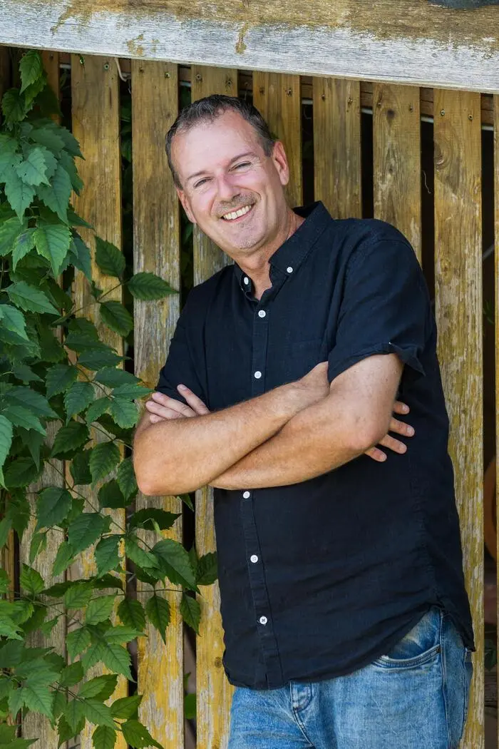 In seinem Garten fühlt er sich wohl: Tommy Schmid 