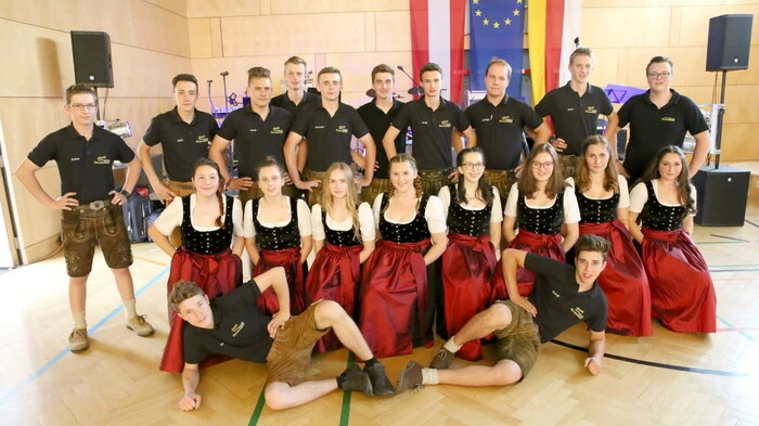 Wenn die Schüler der Landwirtschaftlichen Fachschule (LFS) Goldbrunnhof zum traditionellen Frühlingsfest laden, bleiben die Besucher nicht aus. 