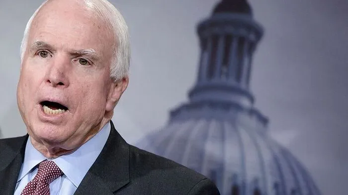 John McCain: Erholt sich nach Operation am Gehirn auf seiner Ranch in Arizona