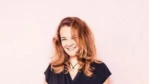 Selbst „Christfluencerin“ sieht Pfarrerin Julia Schnitzlein die reichweitenstarken Social Media Accounts vielfach als „Missbrauch von Religion”. 