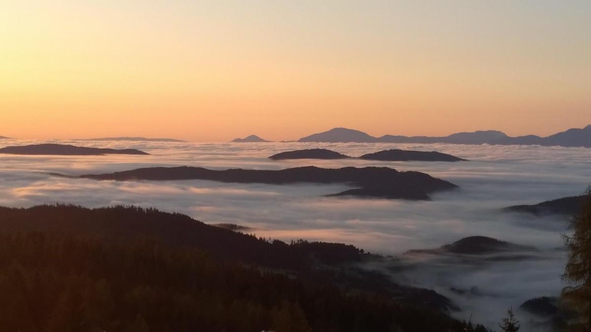 Sonnenaufgang Nebel Hochrindl