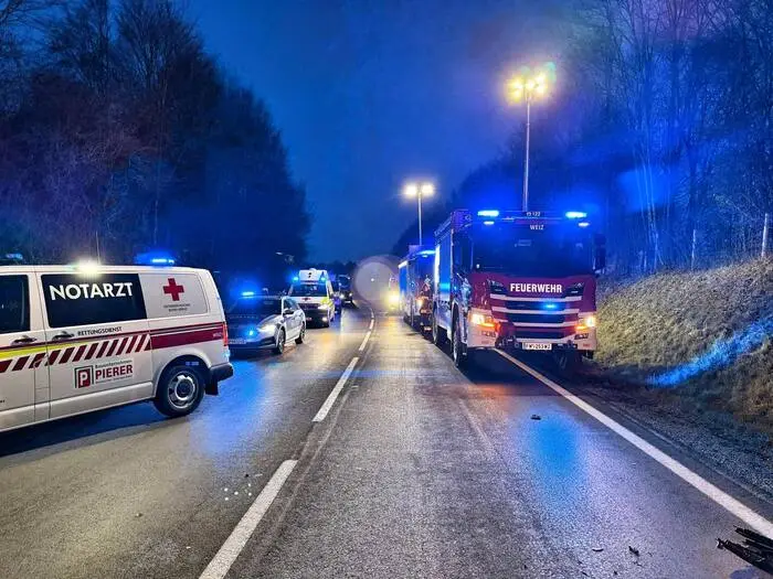 Die Unfallstelle auf der B64 bei Weiz