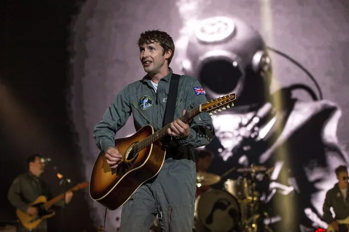 Am 8. August kommt James Blunt im Rahmen seiner "The Afterlove Tour" nach Kärnten in die Wörthersee-Halle.