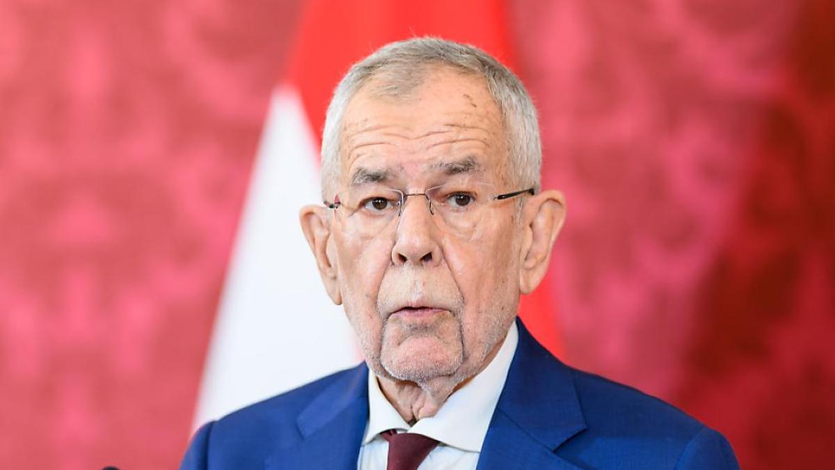 Bundespräsident Alexander Van der Bellen hat die Operation überstanden