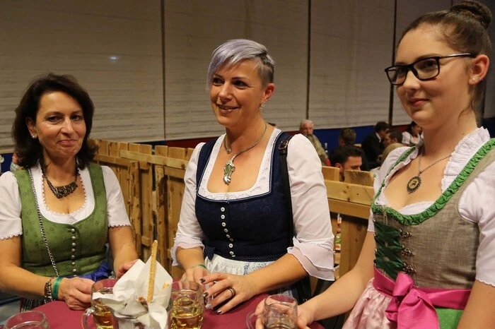 Die Besucher genossen die tolle Stimmung.