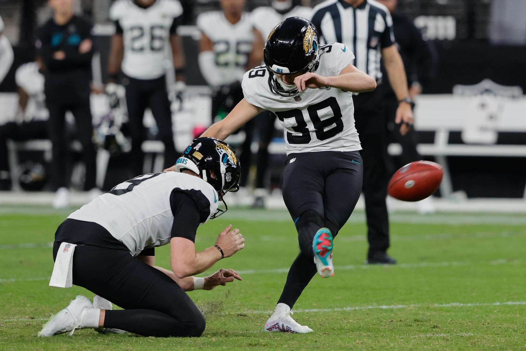 American Football: Neuer Rekord bei einem Field Goal in der NFL