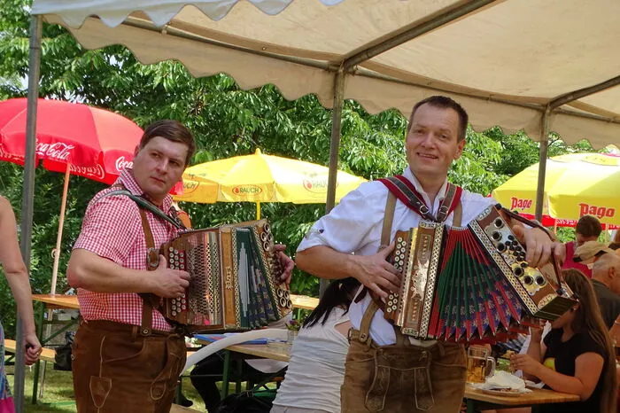Der Höhepunkt war jedoch der „Sobeges Tanzmix“, bei dem die Sobeges-Klienten das Tanzbein geschwungen haben und die Besucher zum Mitmachen motivierten. 
