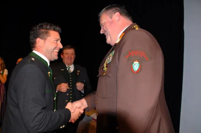 ... sowie für Bereichsfeuerwehr-Kommandant von Weiz Johann Maier-Paar ...