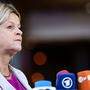 Neutralität steht der Eingreiftruppe nicht im Wege: Verteidigungsministerin Klaudia Tanner (ÖVP) in Brüssel