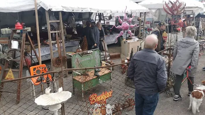 Beim Mega-Flohmarkt am Marktgelände in Wolfsberg bieten hunderte Aussteller ihre Waren an. Getandelt werden kann am 6. und 7. Mai von 6 bis 15 Uhr.