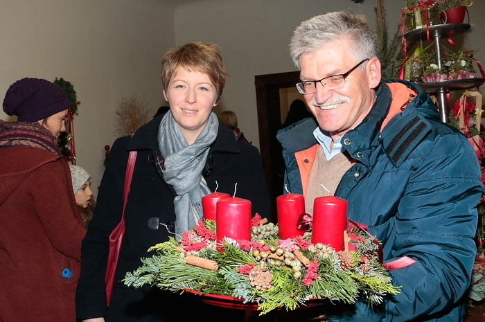 Die Ausstellung „Advent im Schloss“ ist noch bis 26. November montags bis samstags von 10 bis 17.30 und sonntags von 10 bis 16 Uhr geöffnet. 